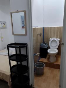 NON AIRCON STUDIO TYPE UNIT Salvacion Palo Room 9