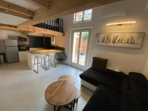 Appartement entièrement rénové à Saint-Aygulf - La Rouviere