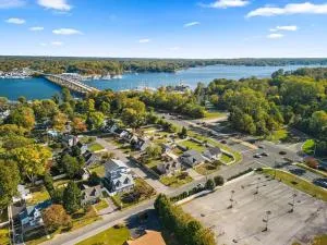 South River Retreat - Edgewater