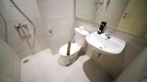 Enchanting and Beautiful 2BR Apartment at Supermall Mansion Benson Tower By Travelio