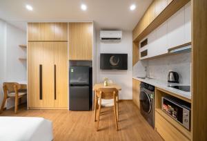 MOONLIT Suites Hotel by Luxe Paradise