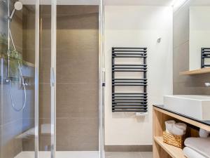 Appartements Appartement 4 pieces avec spa et parking - 8 pers. - FR-1-810-12 : photos des chambres