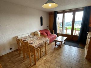 Appartements Appartement cosy 2 pieces - Proche pistes - Terrasse sud - 4 pers - FR-1-810-24 : photos des chambres