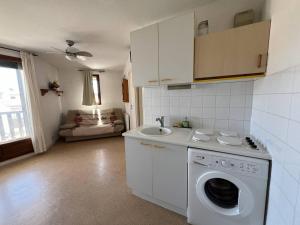 Appartement T2 avec loggia, parking privé et proche plage, Port Leucate - FR-1-81-615