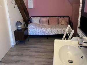 B&B / Chambres d'hotes Chambres avec table d-hotes en Berry, proche Zoo de Beauval, parking - FR-1-591-706 : photos des chambres