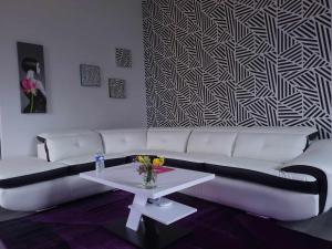 Séjour de Charme au Château avec Petit-Déjeuner et Parking - FR-1-591-705