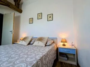 Chambre cosy avec coin salon et petit-déjeuner inclus - FR-1-591-687 - Villedieu-sur-Indre