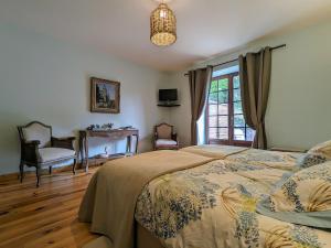 B&B / Chambres d'hotes Sejournez en Ferme avec Piscine, Tennis, Chevaux et Parking Securise - FR-1-582-518 : photos des chambres