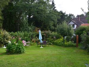 B&B / Chambres d'hotes Chambre d-hotes -Perle- avec WiFi, TV, petit-dejeuner inclus - FR-1-590-508 :  Chambre Double