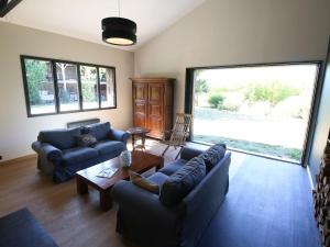 B&B / Chambres d'hotes Chambre Amedee PMR chic avec Wi-Fi et petit dejeuner inclus - FR-1-590-479 : photos des chambres