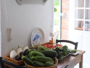 B&B / Chambres d'hotes Chambre spacieuse, entree privee, animaux admis, WiFi - FR-1-590-513 : photos des chambres