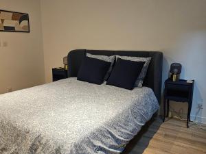 Chambre Chambord avec piscine chauffée et parking privatif - FR-1-590-484