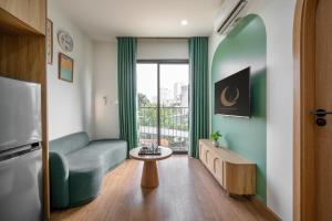 MOONLIT Suites Hotel by Luxe Paradise