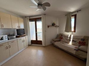Appartement T2 avec loggia, parking privé et proche plage, Port Leucate - FR-1-81-615