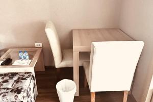 Treasure swimming Condo WiFi