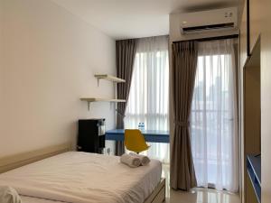Cozy and Tidy Studio at The Newton Ciputra World 2 Apartment By Travelio