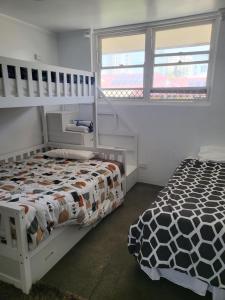 Sunsetcourt Budget holiday apartments surfers paradise