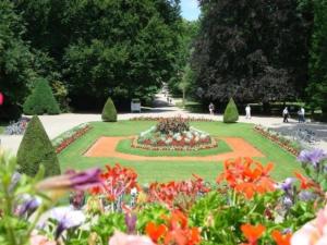 Appartements Appartement lumineux 4* pour 2 a Vittel, proche thermes, WiFi, parking gratuit - FR-1-589-745 : photos des chambres