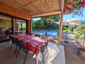 Chambre spacieuse avec piscine, spa et hammam - FR-1-589-721