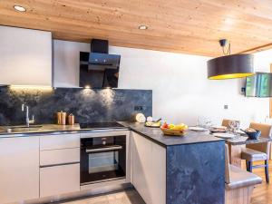 Appartements Appartement 3 pieces avec Spa et Parking aux Saisies - FR-1-810-7 : photos des chambres