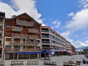 Appartement rénové 3P cabine - Ski aux pieds - Centre station - WIFI - FR-1-267-301