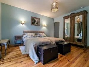 Séjournez en Ferme avec Piscine, Tennis, Chevaux et Parking Sécurisé - FR-1-582-518 - Saint-Sauveur-en-Rue