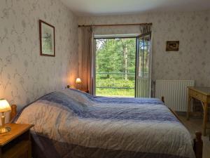 B&B / Chambres d'hotes Chambre d-hotes -Perle- avec WiFi, TV, petit-dejeuner inclus - FR-1-590-508 : photos des chambres