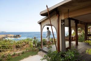 ARNA Suites and Ocean Lounge