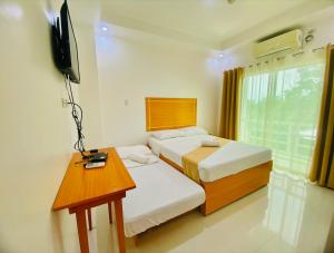 Cherrys Courtyard Hotel