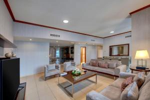 Deluxe Four-Bedroom Apartment room in Suha Hotel Apartments