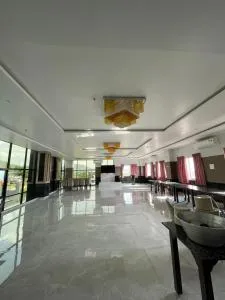 Glr Hills Hotel - Talegaon Dābhāde