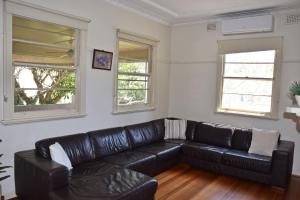 Yia Yias Place - Bring your own linen.