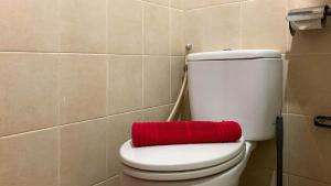 Comfort and Minimalist 2BR at Maple Park Sunter Apartment By Travelio