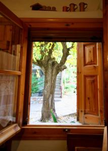 7hills Traditional Guesthouse By the Waterfall