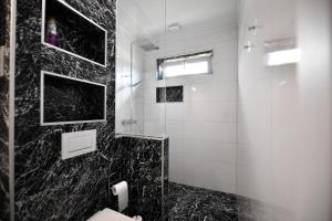 CASA BOX PREMIUM free garage