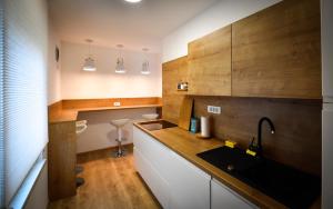 CASA BOX PREMIUM free garage