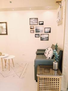 Otis at Midori, AS Fortuna, Cebu