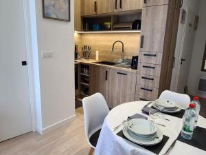 Appartements Appartement lumineux 4* pour 2 a Vittel, proche thermes, WiFi, parking gratuit - FR-1-589-745 : photos des chambres