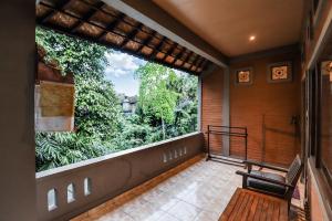 Central Ubud Classic Apartments with Jungle View 1