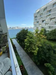 Island , Sea and Pool Apartment - Chicala