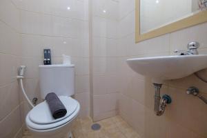 Comfy and Tidy Studio at Dave Apartment By Travelio