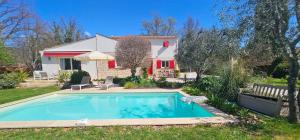 Chambre dHôtes "Fragonard" Jardin et Piscine