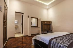 Central Ubud Classic Apartments with Jungle View 1