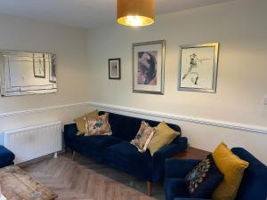 Royal Pavilion Garden Apartment with Parking