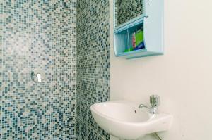 Minimalist and Best Price Studio Apartment at Aeropolis Residence By Travelio