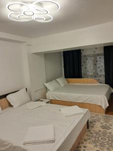 Popei Marinarul fara santieristi si petrecareti