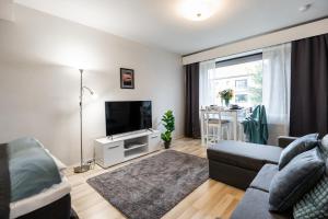 Arctic Hill City Suite