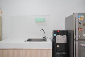 Nice and Comfy Studio Apartment at M-Town Residence By Travelio