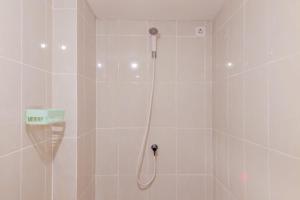 Nice and Comfy Studio Apartment at M-Town Residence By Travelio