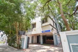 FabHotel Skylight Studio Rooms - Nr MCF CAMP - Dāpuri